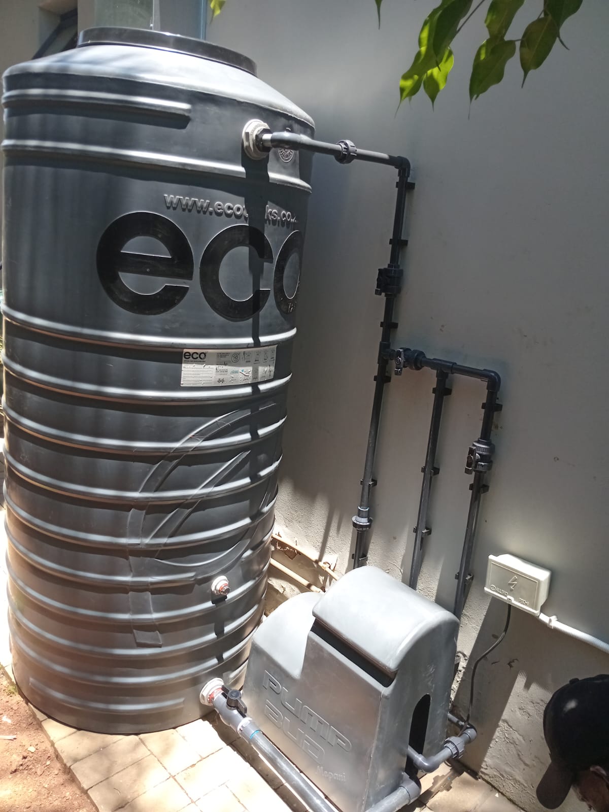 Water backup tank installation, photo 4
